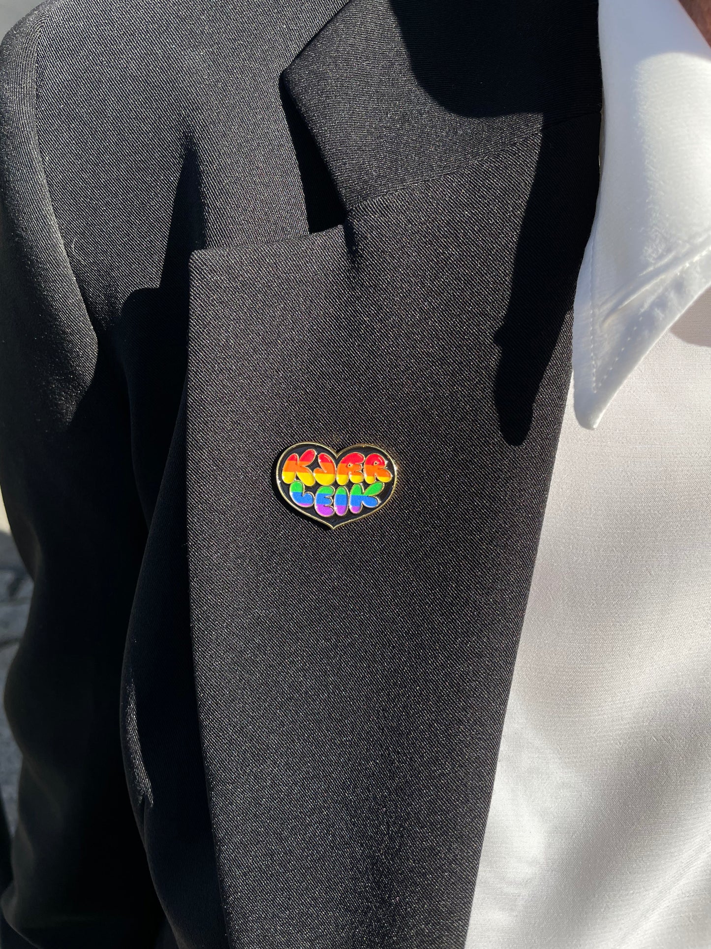 KJÆRLEIK pin